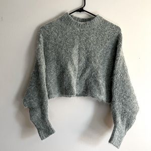 Aritzia Wilfred Free LOLAN Cropped Grey Sweater